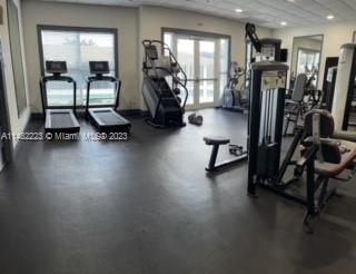 DA VINCI ON DOUGLAS CONDO - Residential Lease
