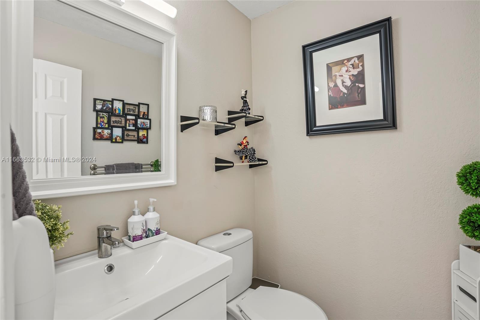 WOODMONT TRACT 69 - Residential