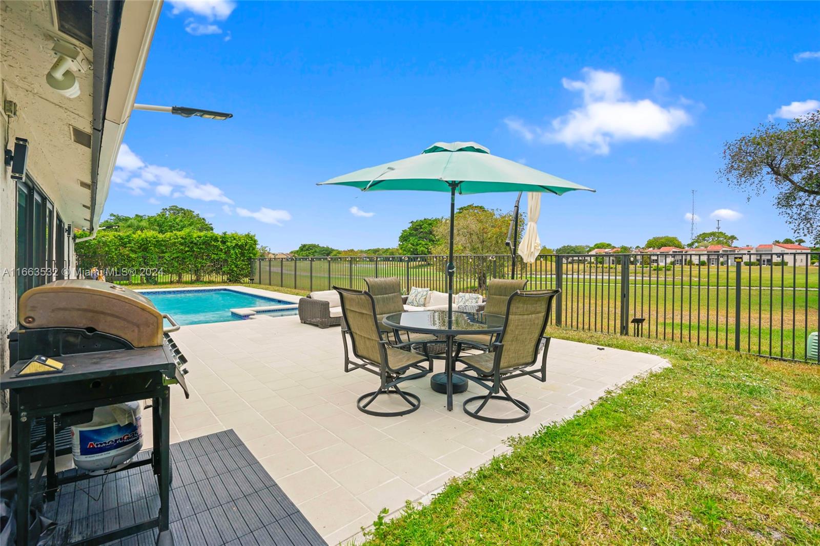 WOODMONT TRACT 69 - Residential