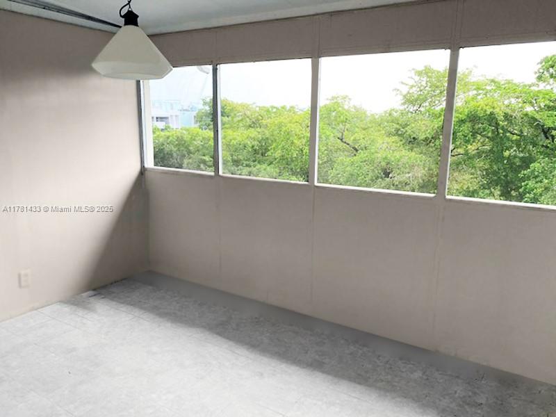 NEWPORT AT LAUDERHILL CON - Residential Lease