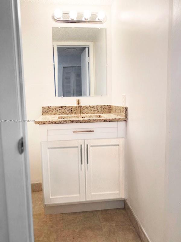 NEWPORT AT LAUDERHILL CON - Residential Lease