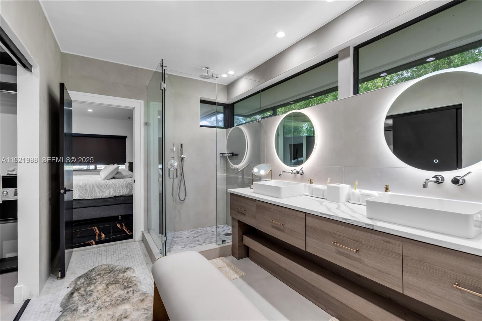 BUCCANEER PT (LARGO SOUND - Residential