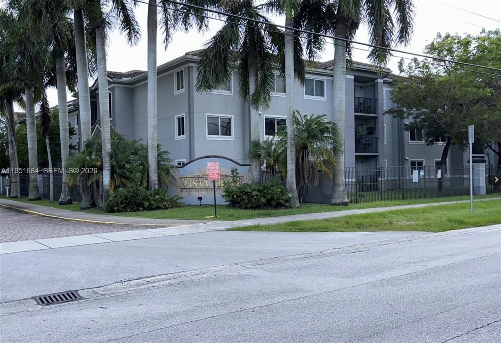 A very nice and well-kept 2/2 in Vista Trace. All-tile floors. Open balcony and convenient storage. Large W/D included. Unit is on the 3rd. floor, no elevator. New roofs were installed recently. Entire complex was painted and impact windows and sliding door were installed. For investors only. Call Listing Agent for more details. Please do not disturb tenants.