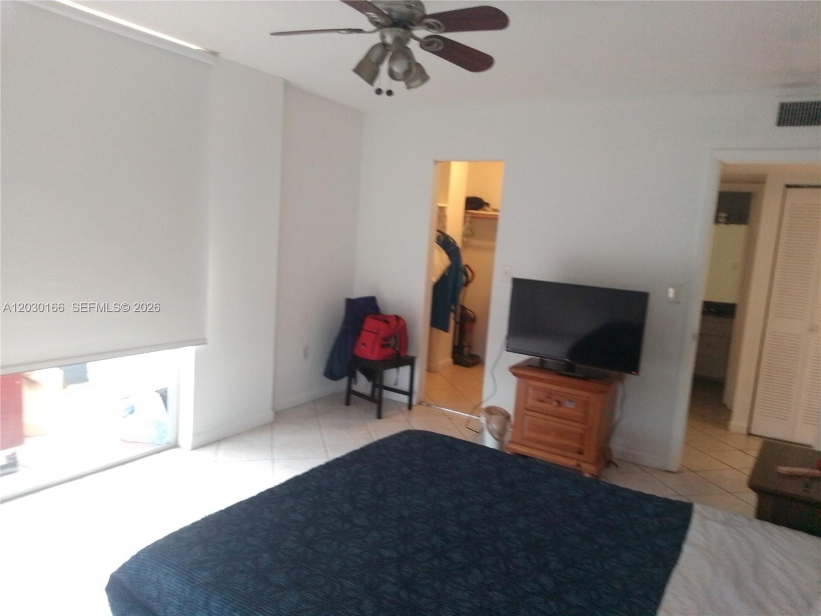 LA CASTELLANA CONDO - Residential Lease