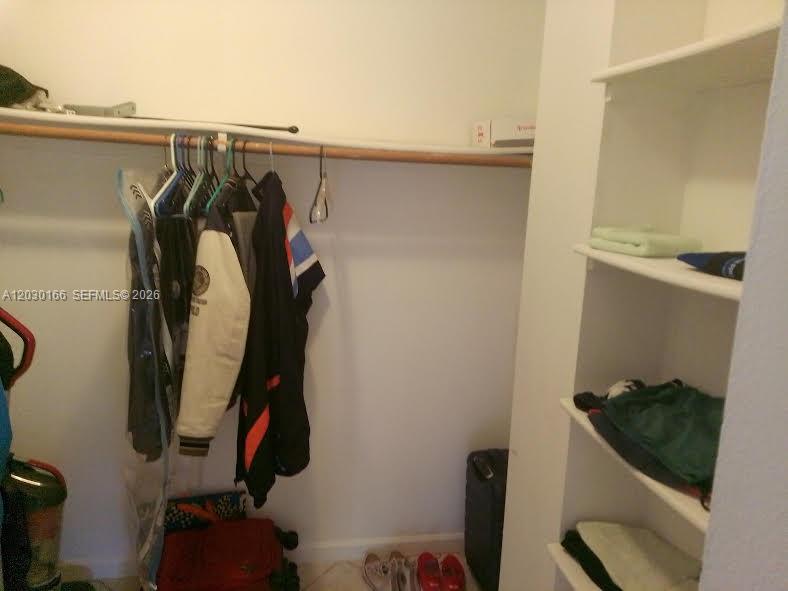 LA CASTELLANA CONDO - Residential Lease