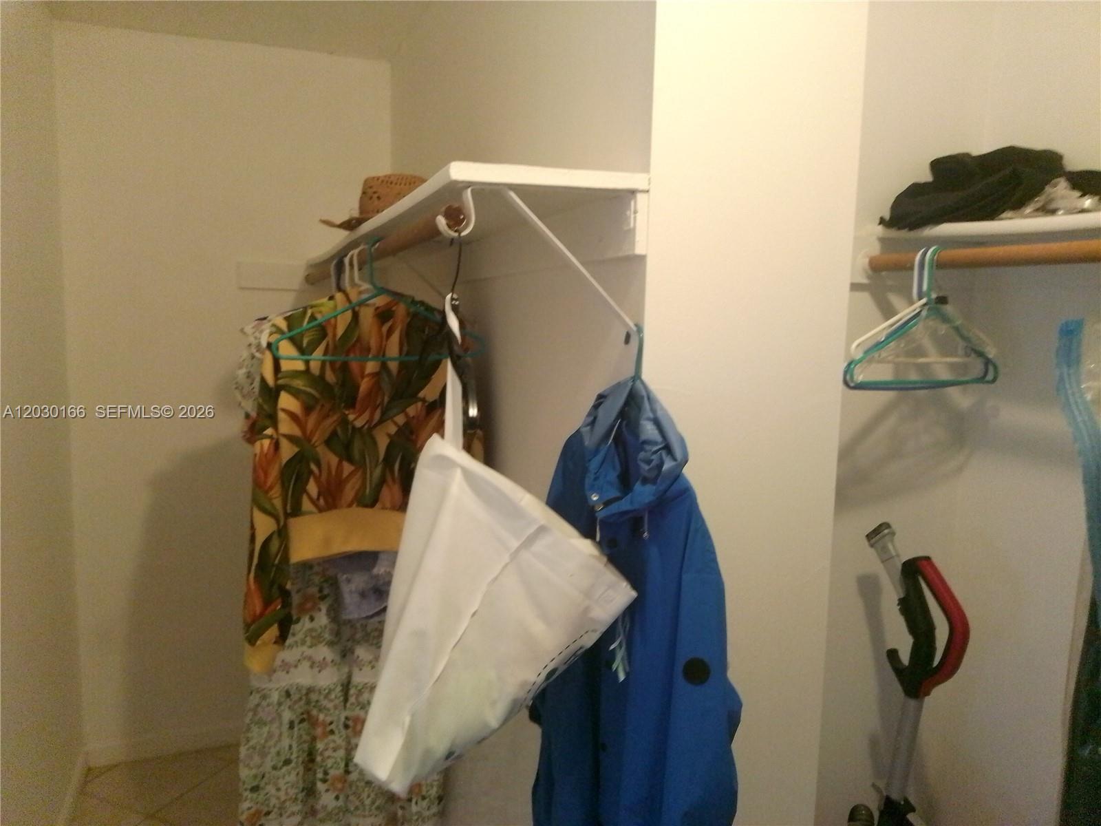 LA CASTELLANA CONDO - Residential Lease