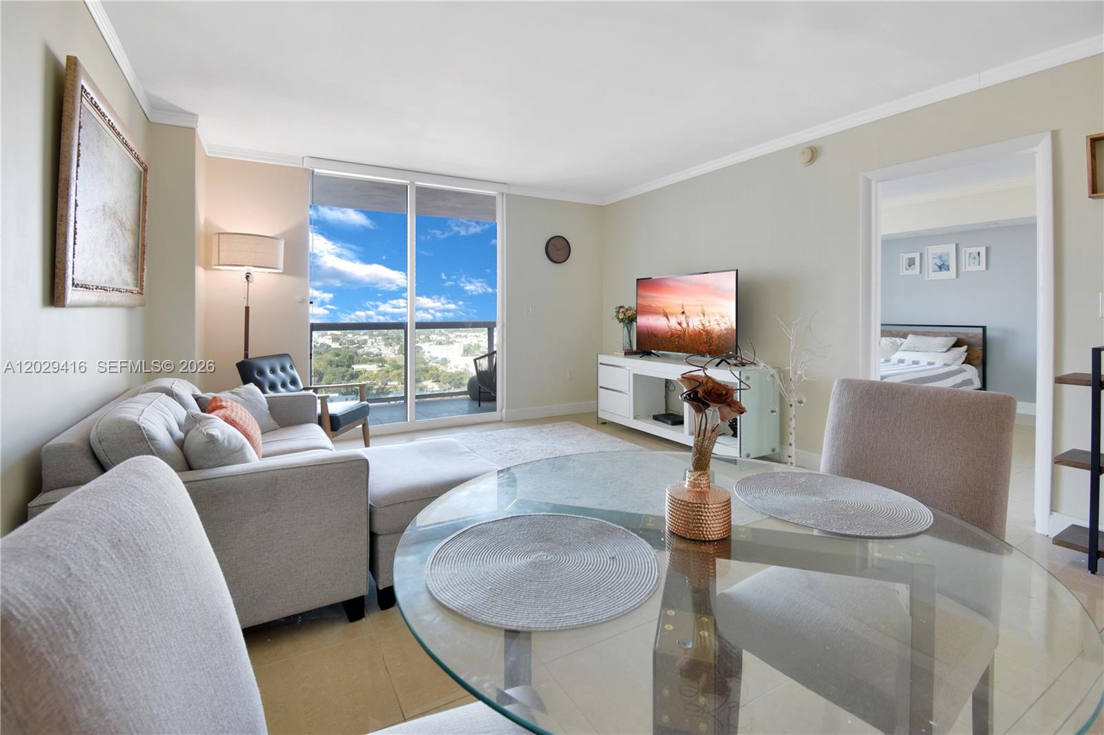 1800 CLUB CONDO - Residential Lease