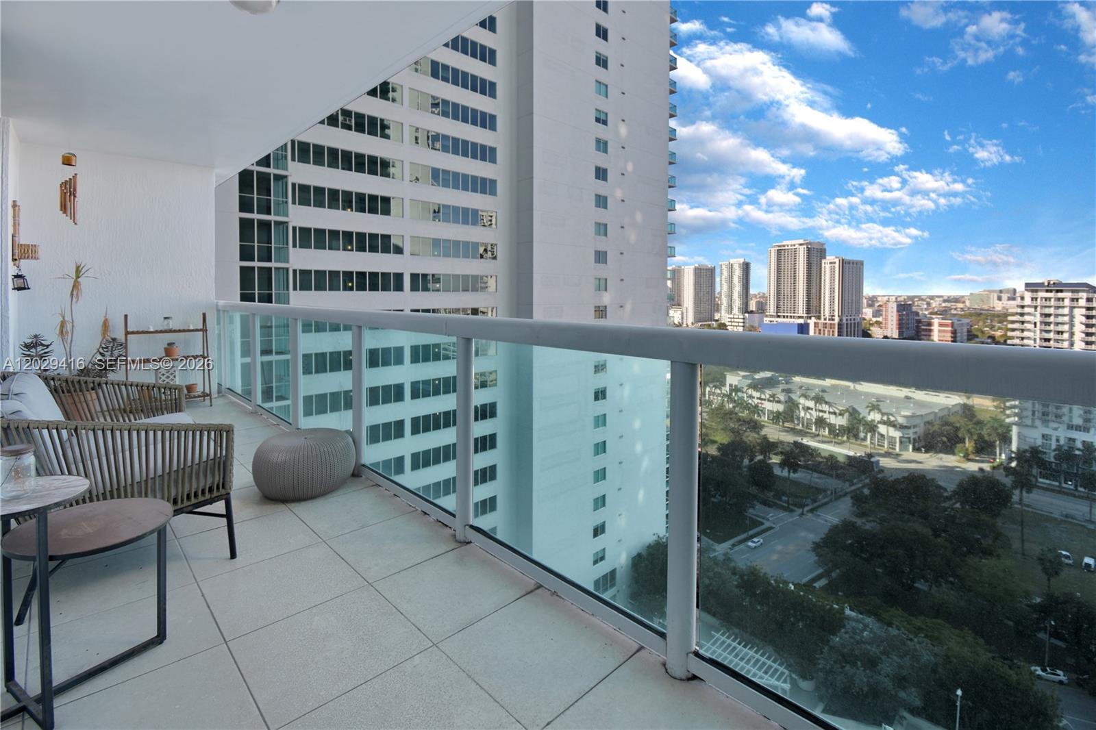 1800 CLUB CONDO - Residential Lease