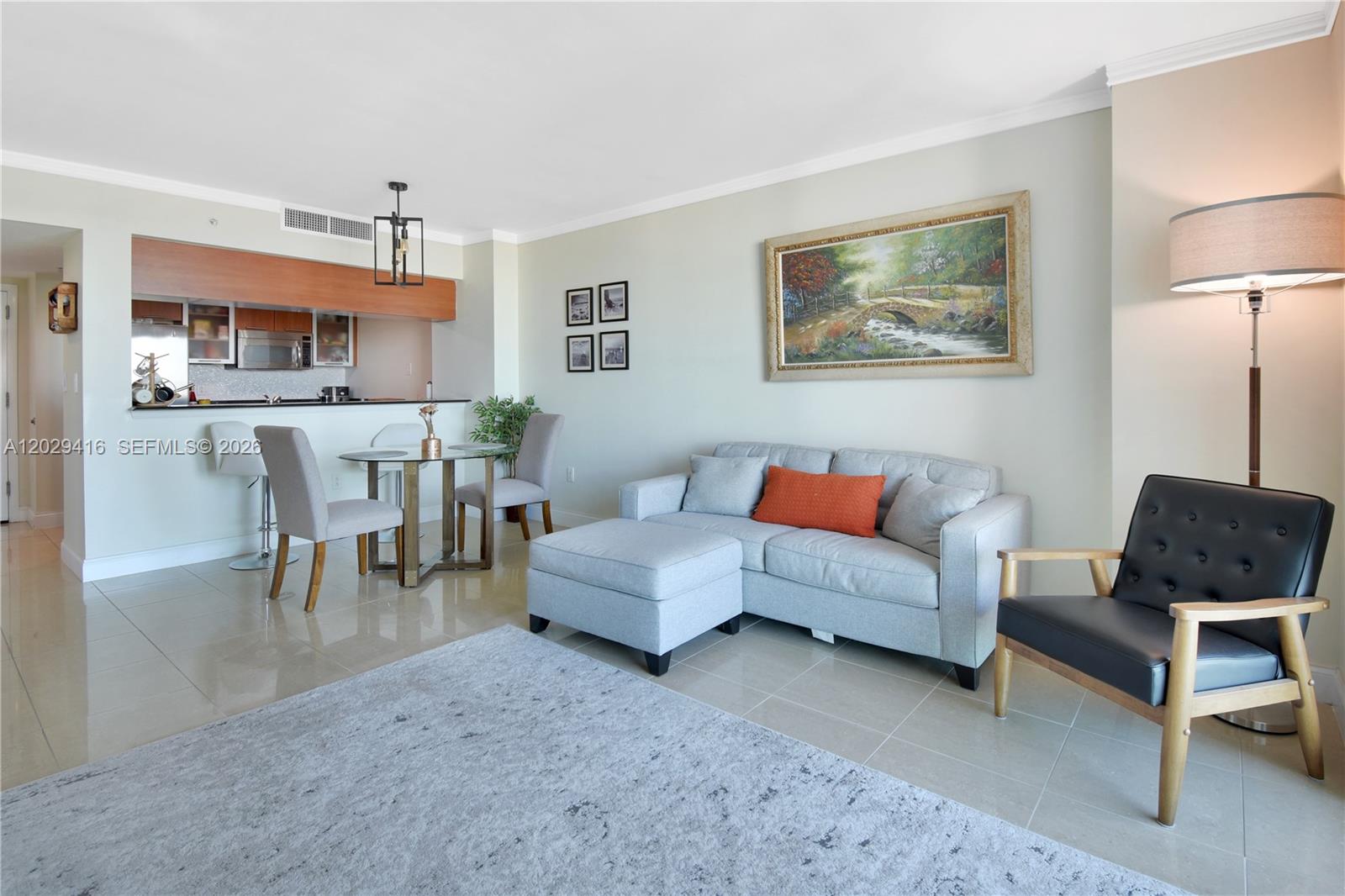 1800 CLUB CONDO - Residential Lease