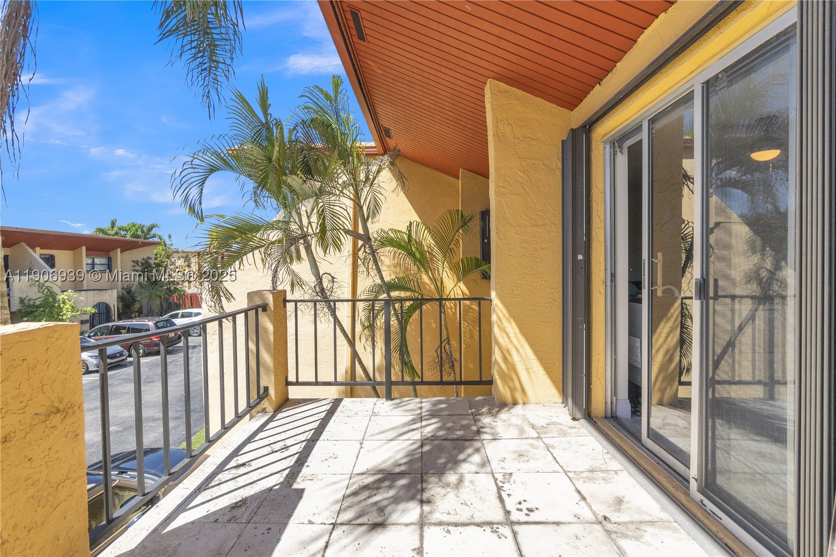 TARACOMA TOWNHOMES CONDO - Residential