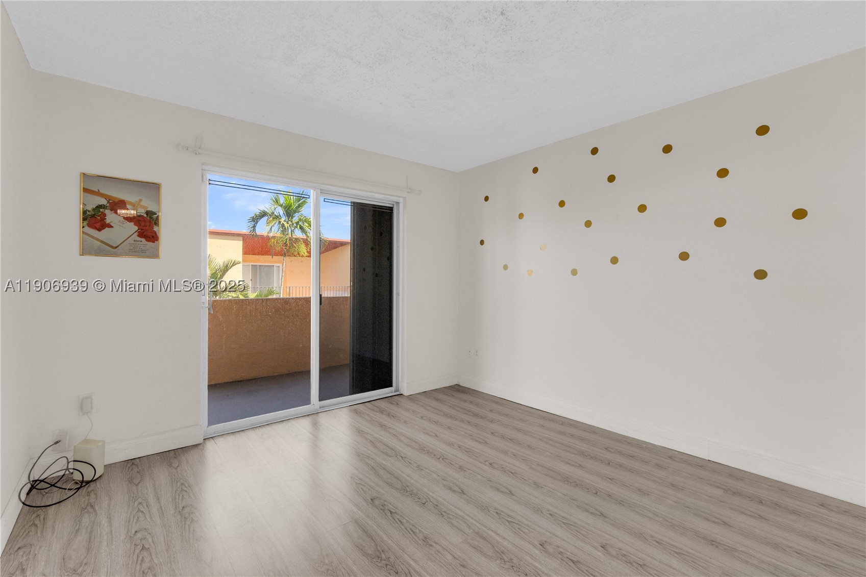 TARACOMA TOWNHOMES CONDO - Residential
