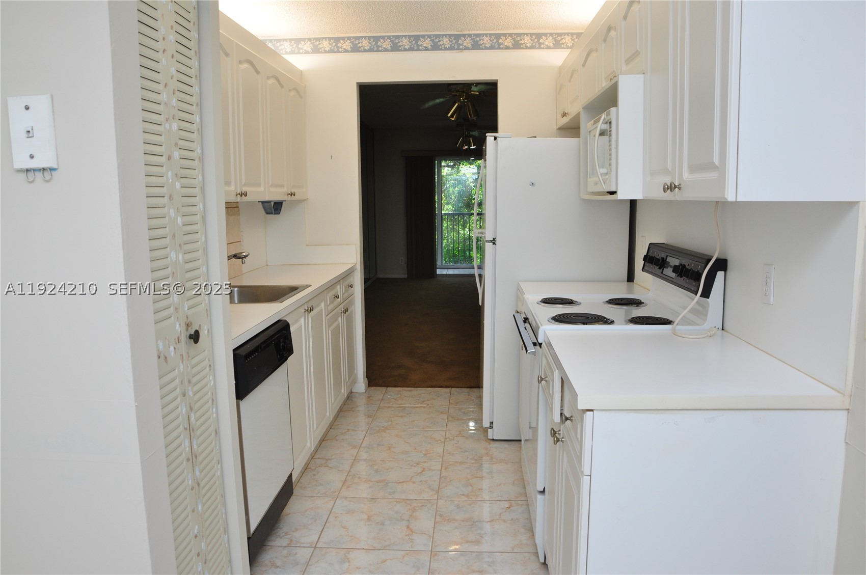 IVANHOE EAST AT CENTURY V - Residential