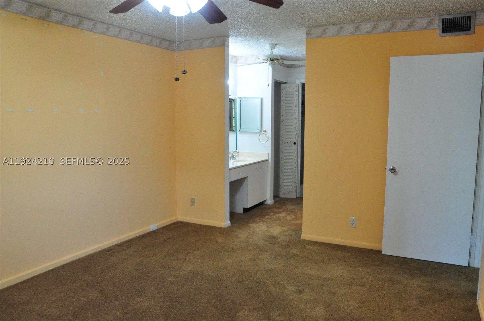 IVANHOE EAST AT CENTURY V - Residential