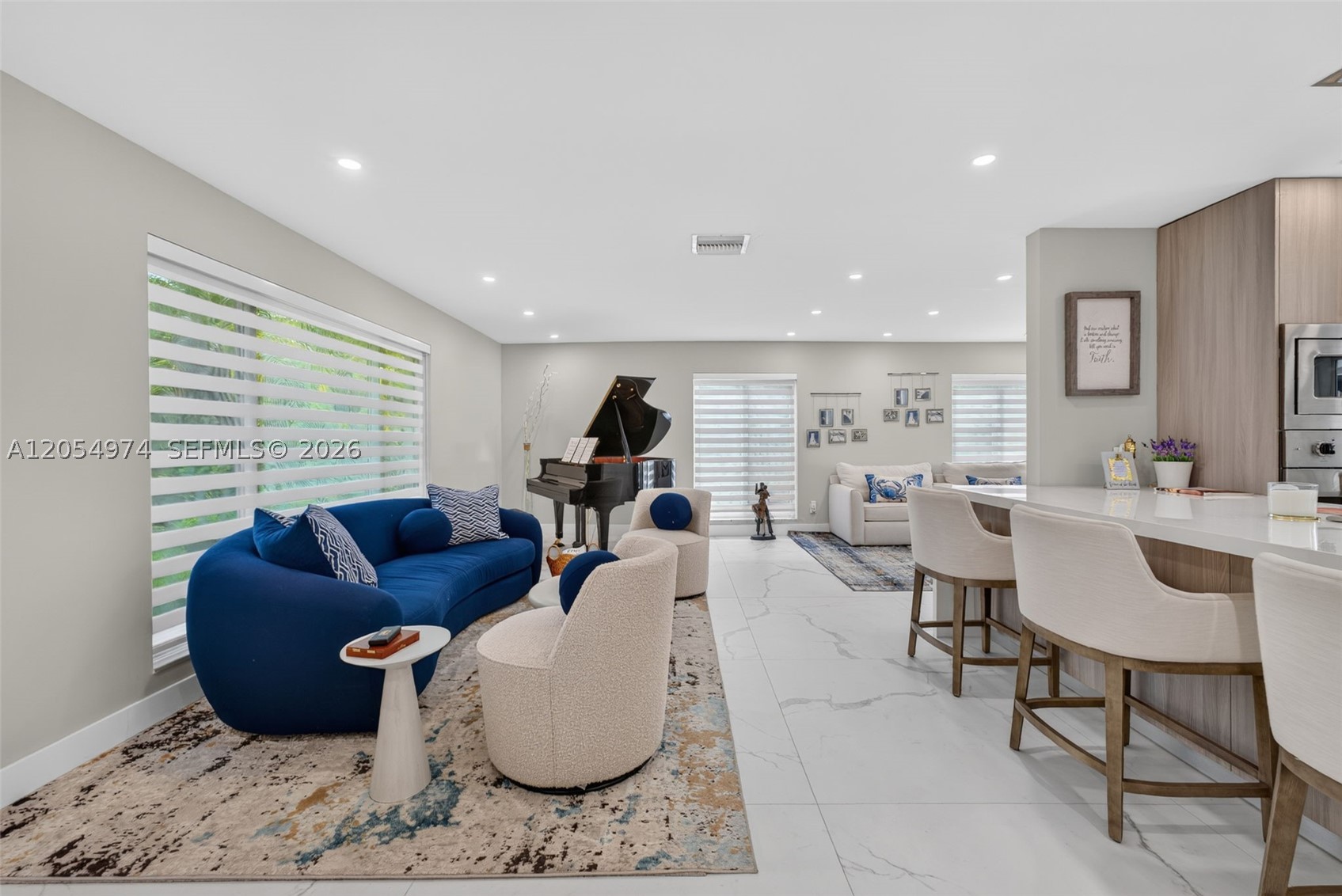 LAKESHORE SEC ONE - Residential