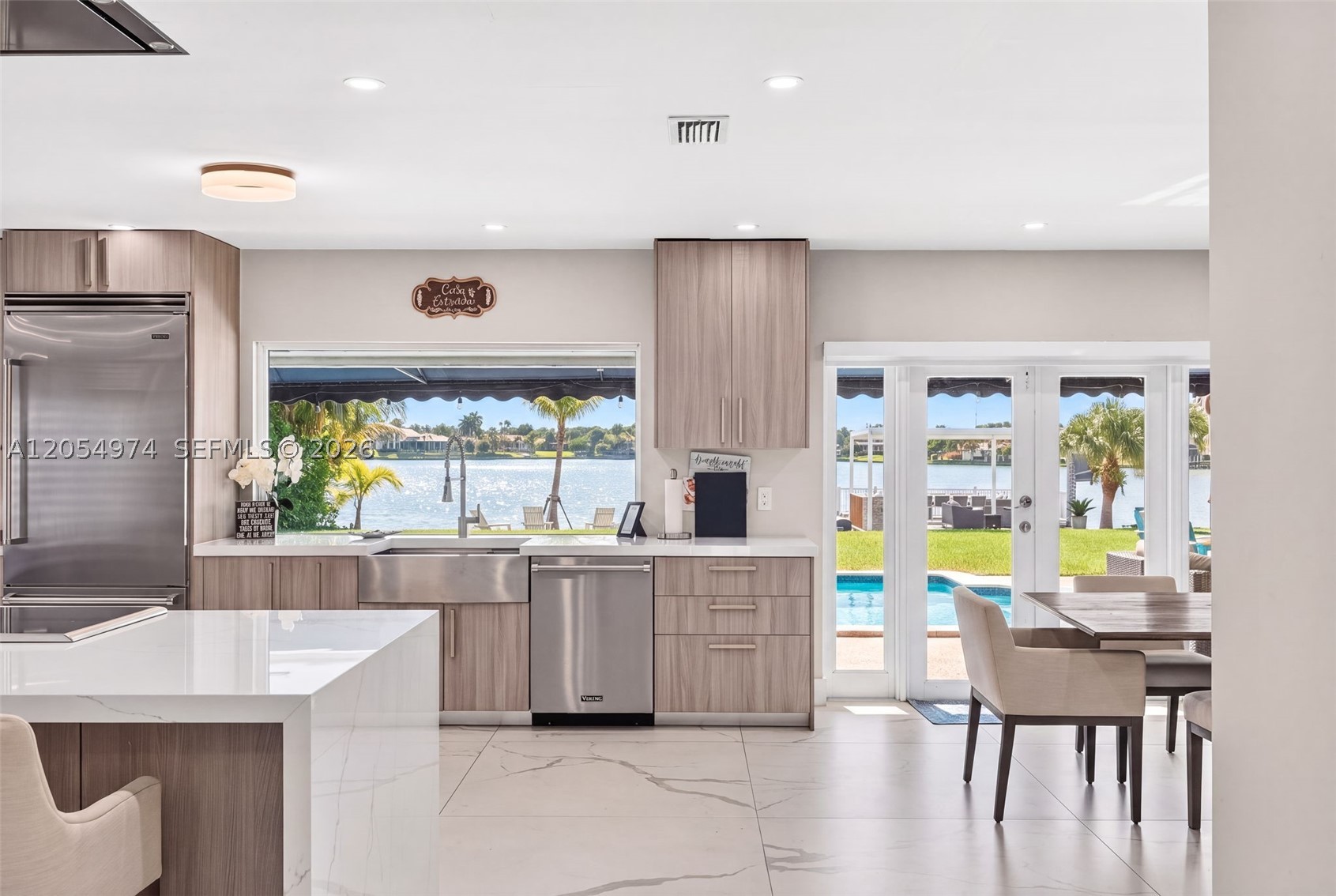 LAKESHORE SEC ONE - Residential