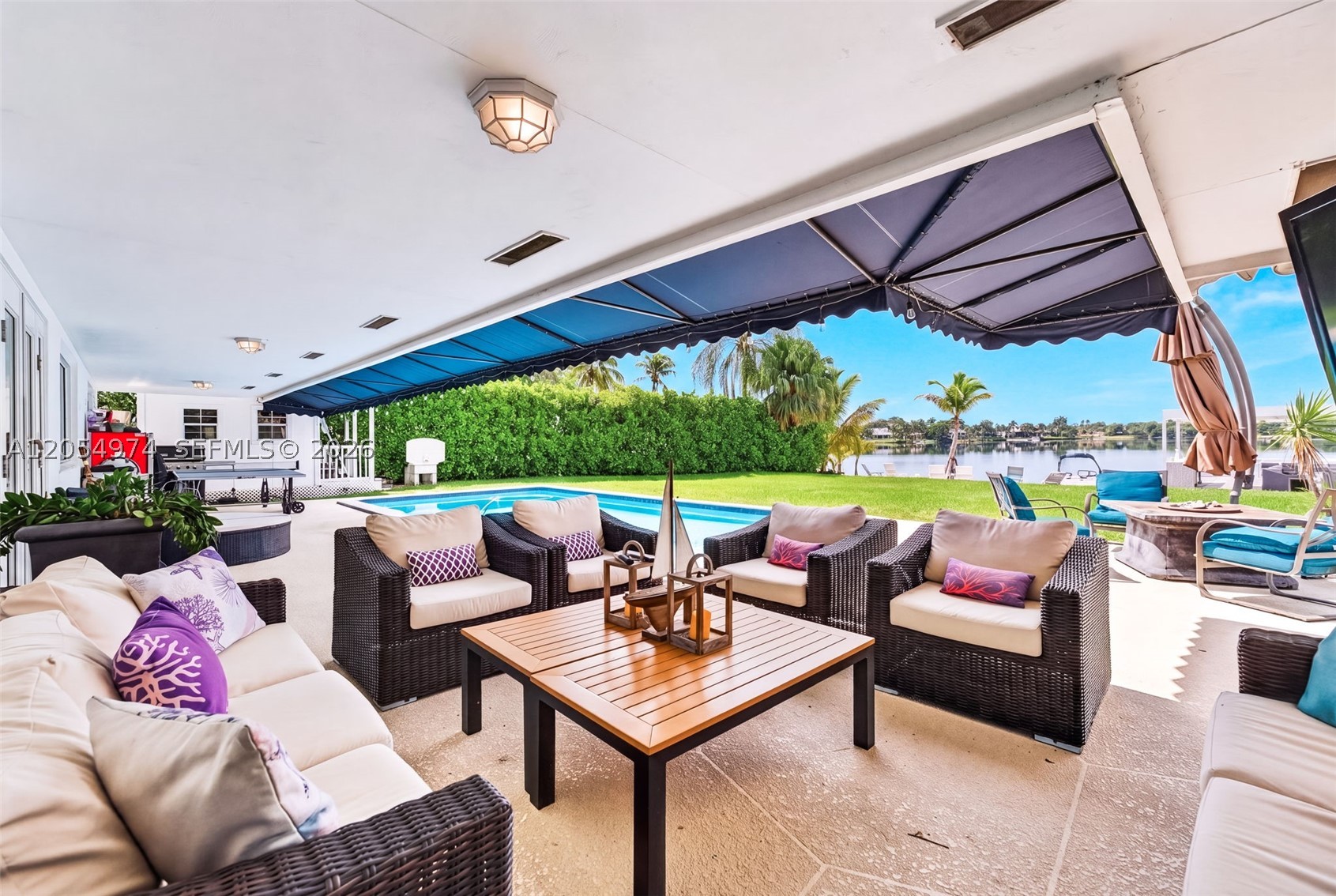 LAKESHORE SEC ONE - Residential