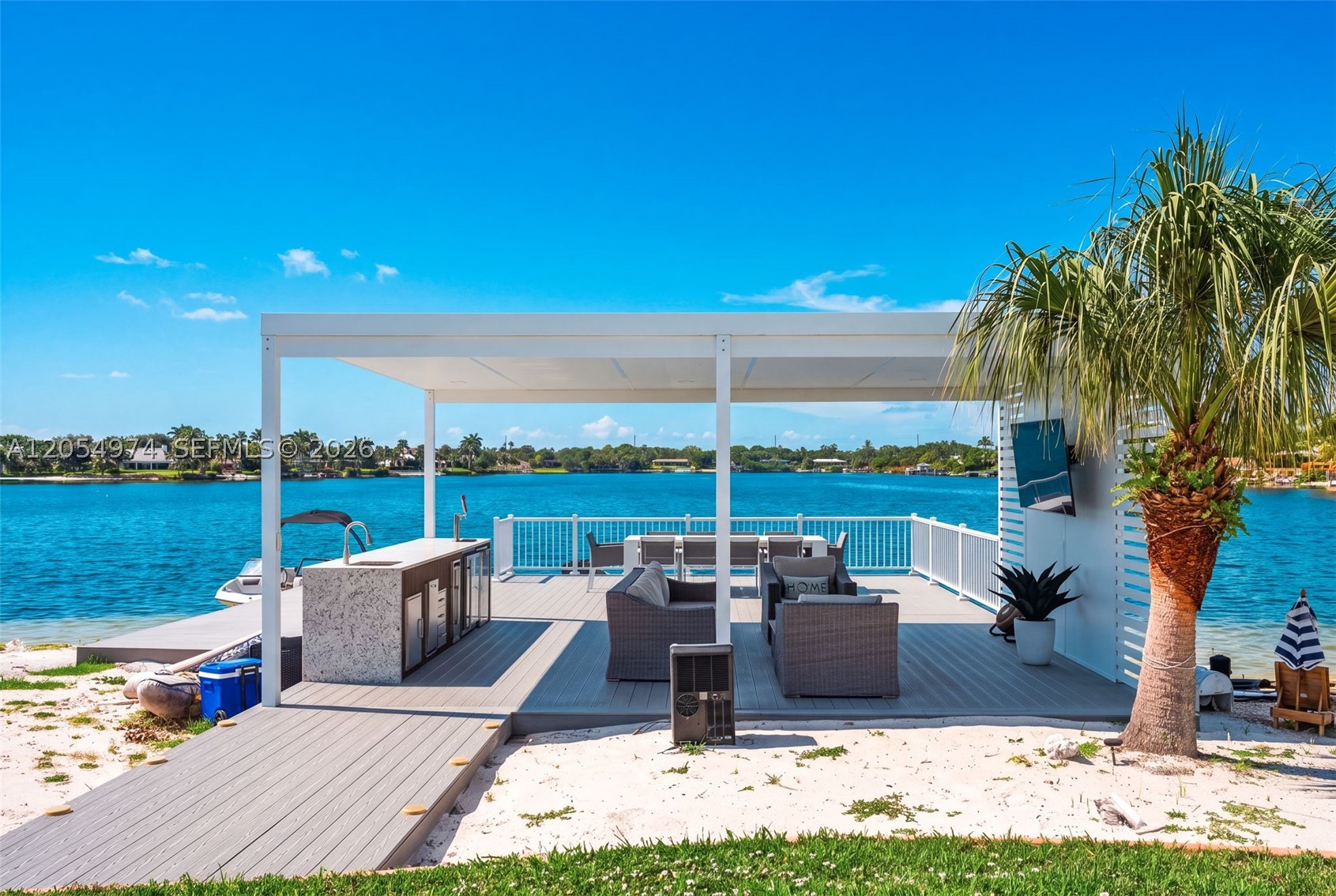 LAKESHORE SEC ONE - Residential