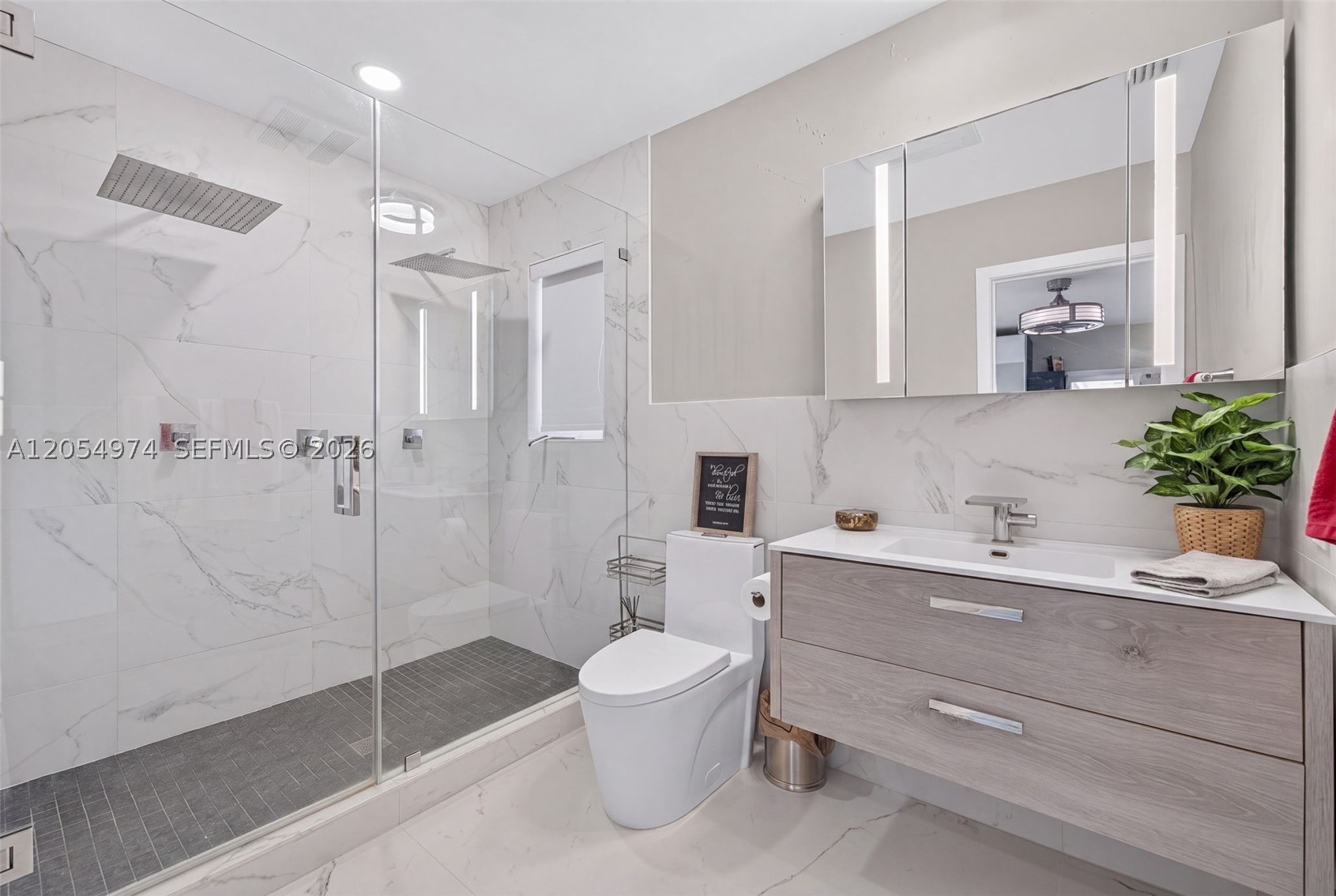 LAKESHORE SEC ONE - Residential