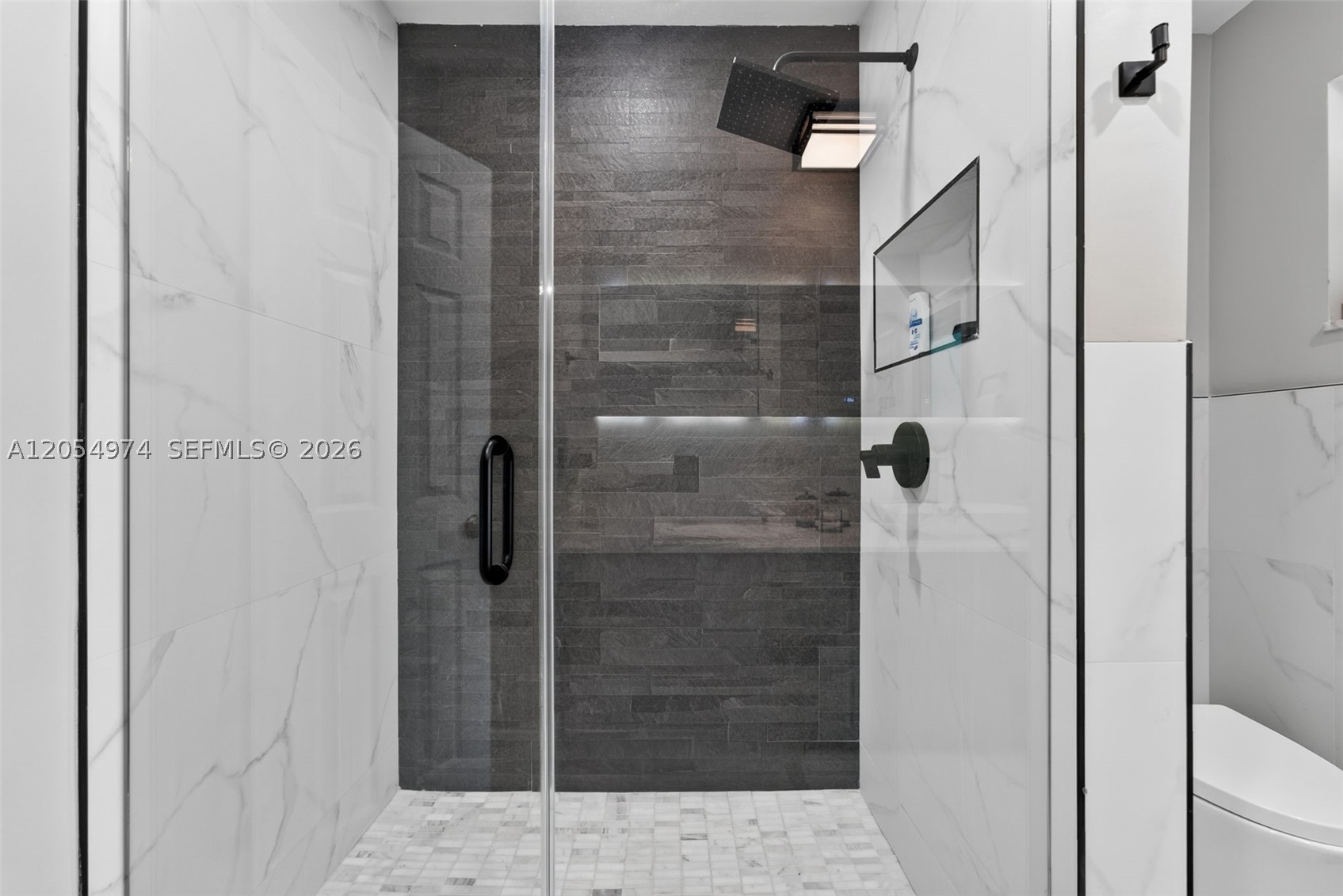 LAKESHORE SEC ONE - Residential