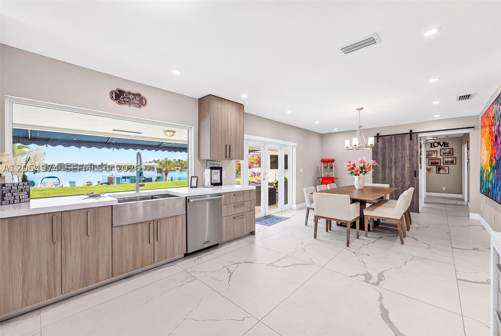 LAKESHORE SEC ONE - Residential