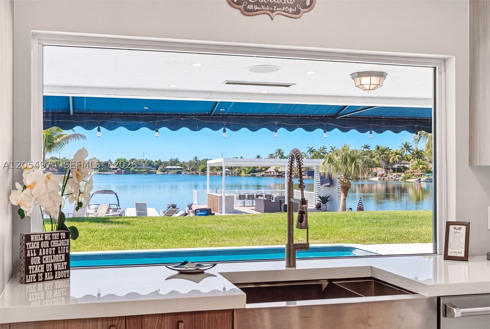 LAKESHORE SEC ONE - Residential