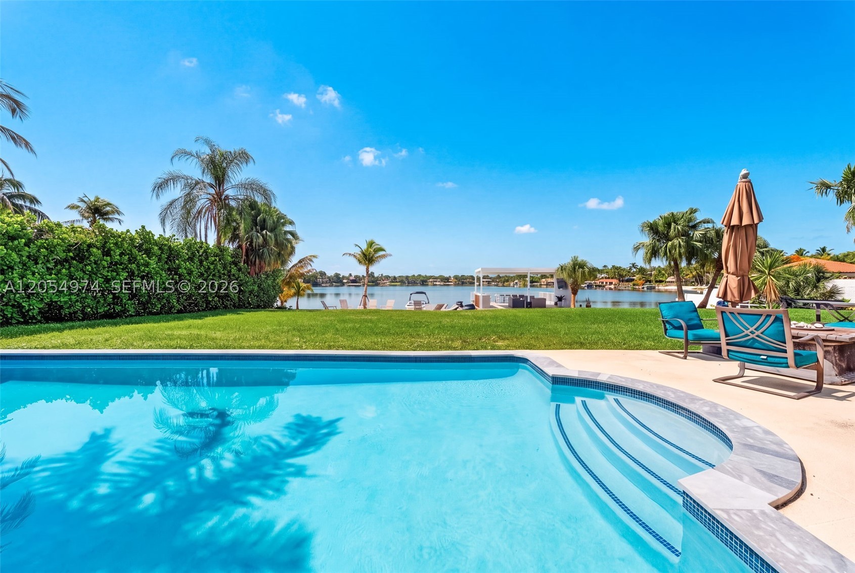 LAKESHORE SEC ONE - Residential