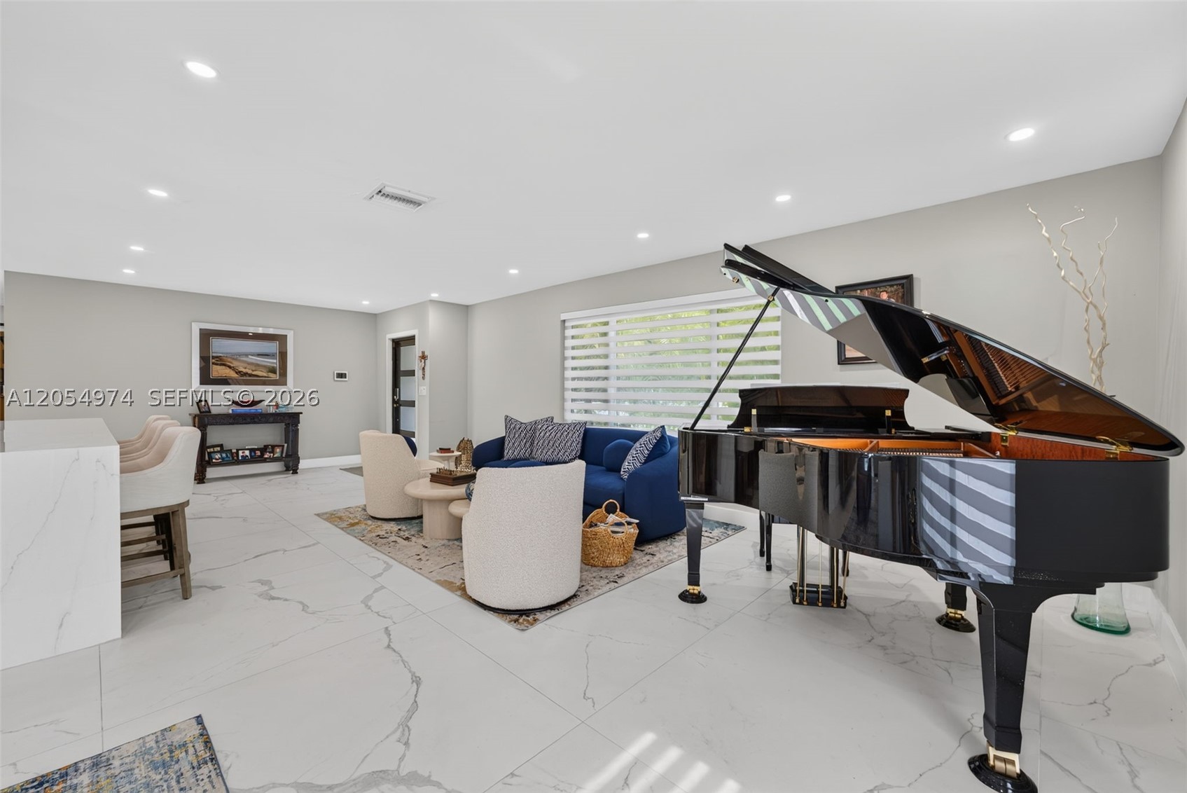 LAKESHORE SEC ONE - Residential