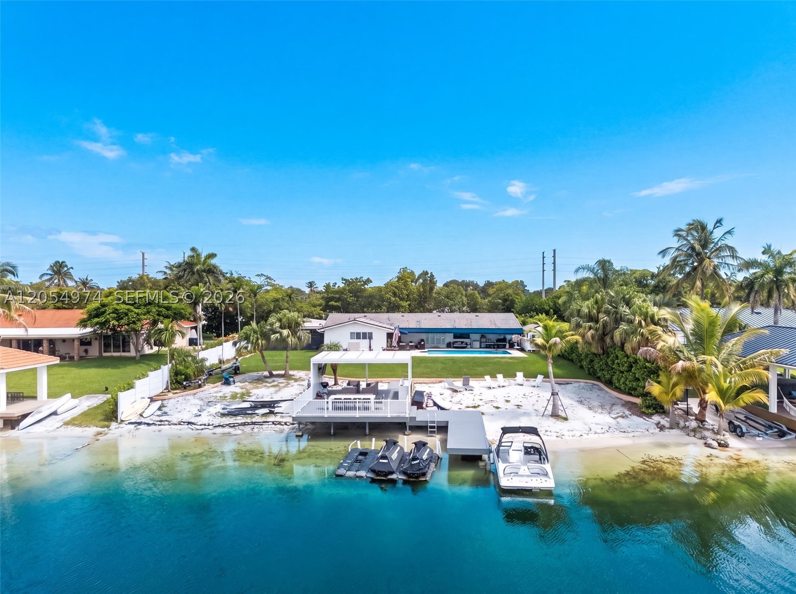 LAKESHORE SEC ONE - Residential