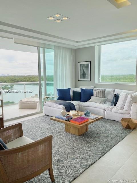 400 SUNNY ISLES CONDO EAS - Residential Lease