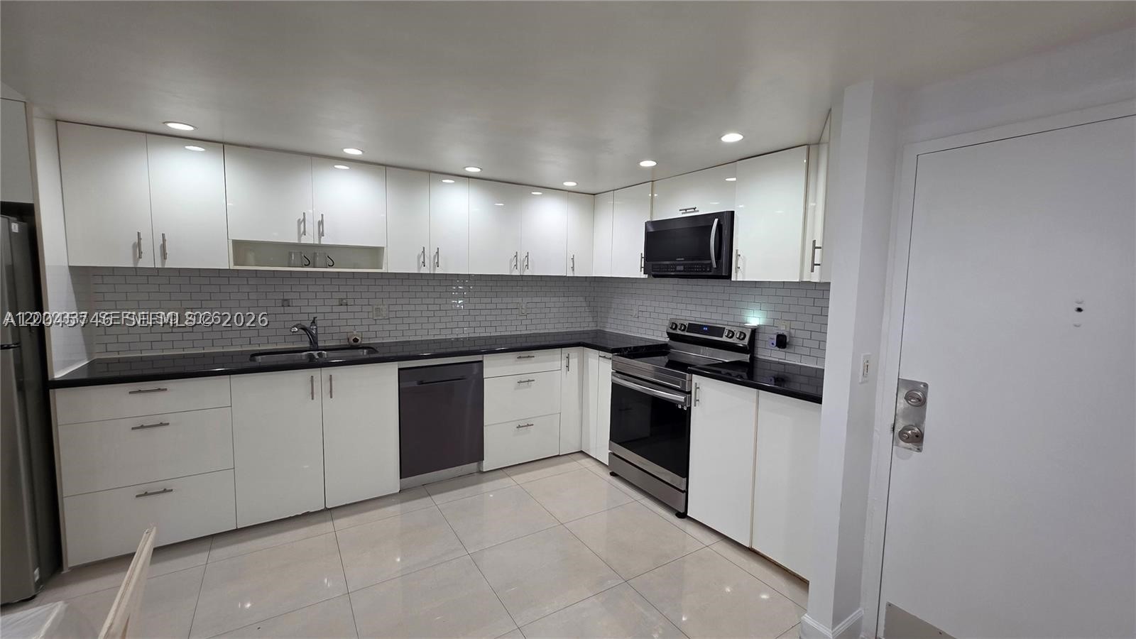 BUCKLEY TOWERS CONDO - EA - Residential