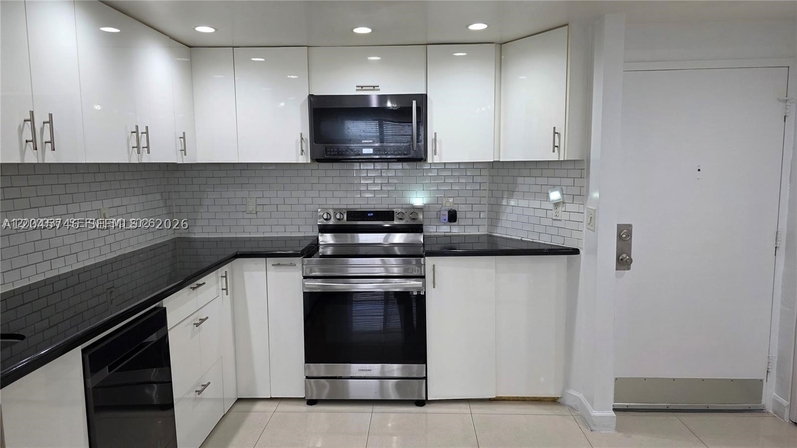 BUCKLEY TOWERS CONDO - EA - Residential