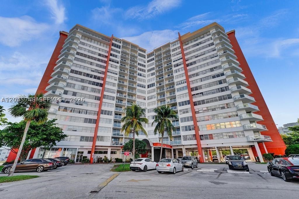 BUCKLEY TOWERS CONDO - EA - Residential