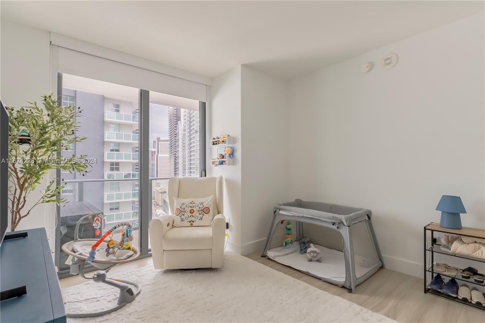 1300 S MIAMI AVENUE CONDO - Residential
