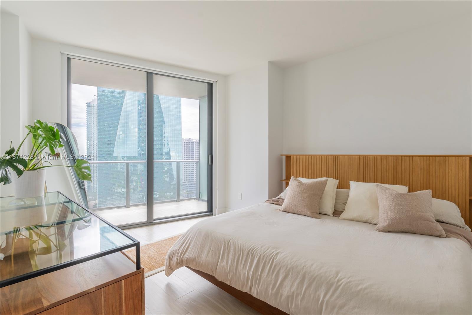 1300 S MIAMI AVENUE CONDO - Residential