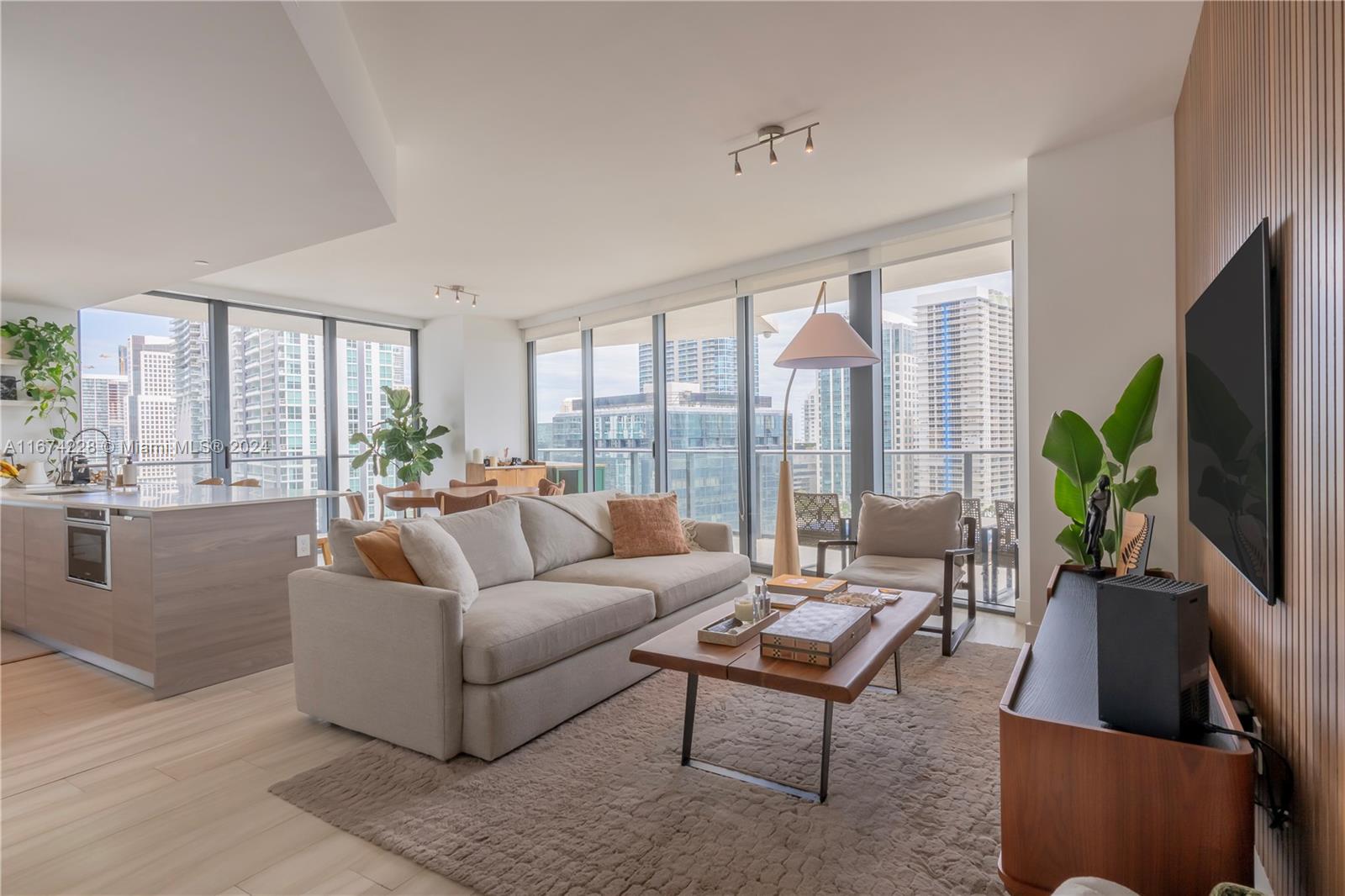 1300 S MIAMI AVENUE CONDO - Residential