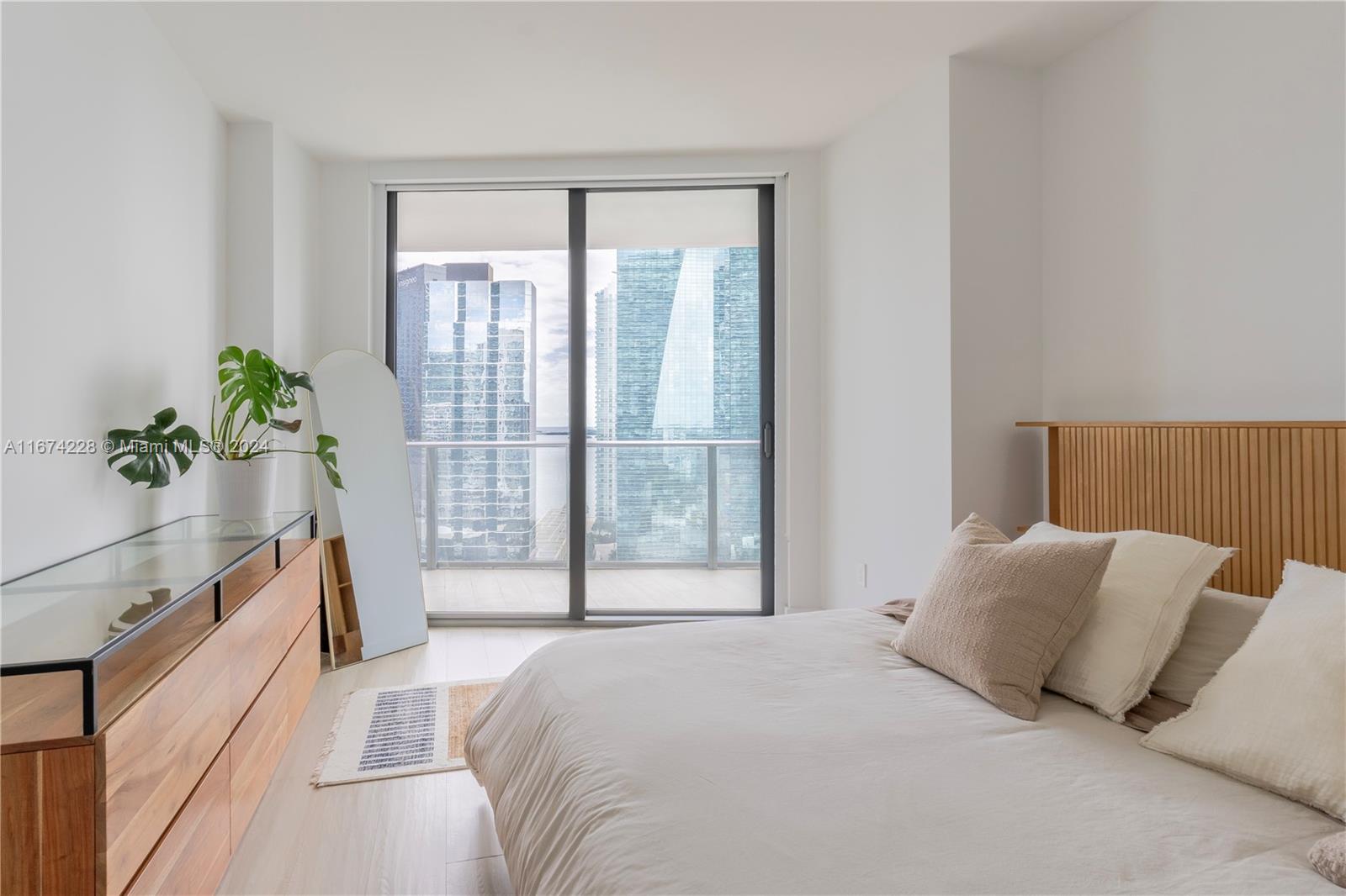 1300 S MIAMI AVENUE CONDO - Residential