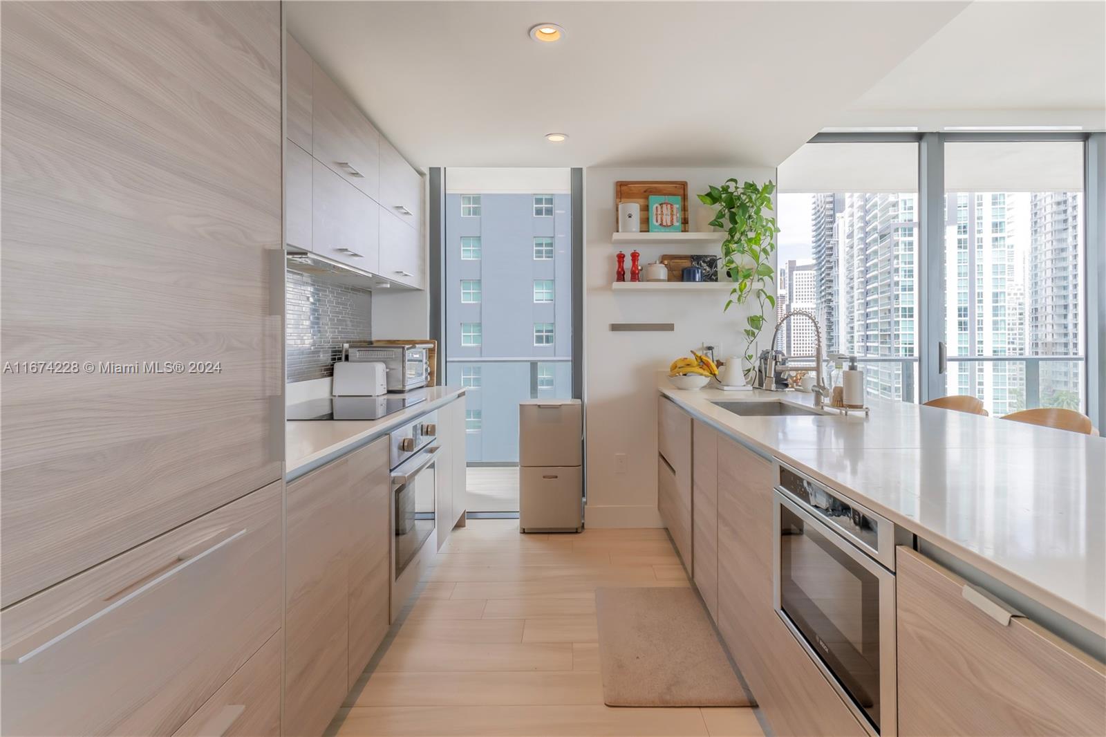 1300 S MIAMI AVENUE CONDO - Residential
