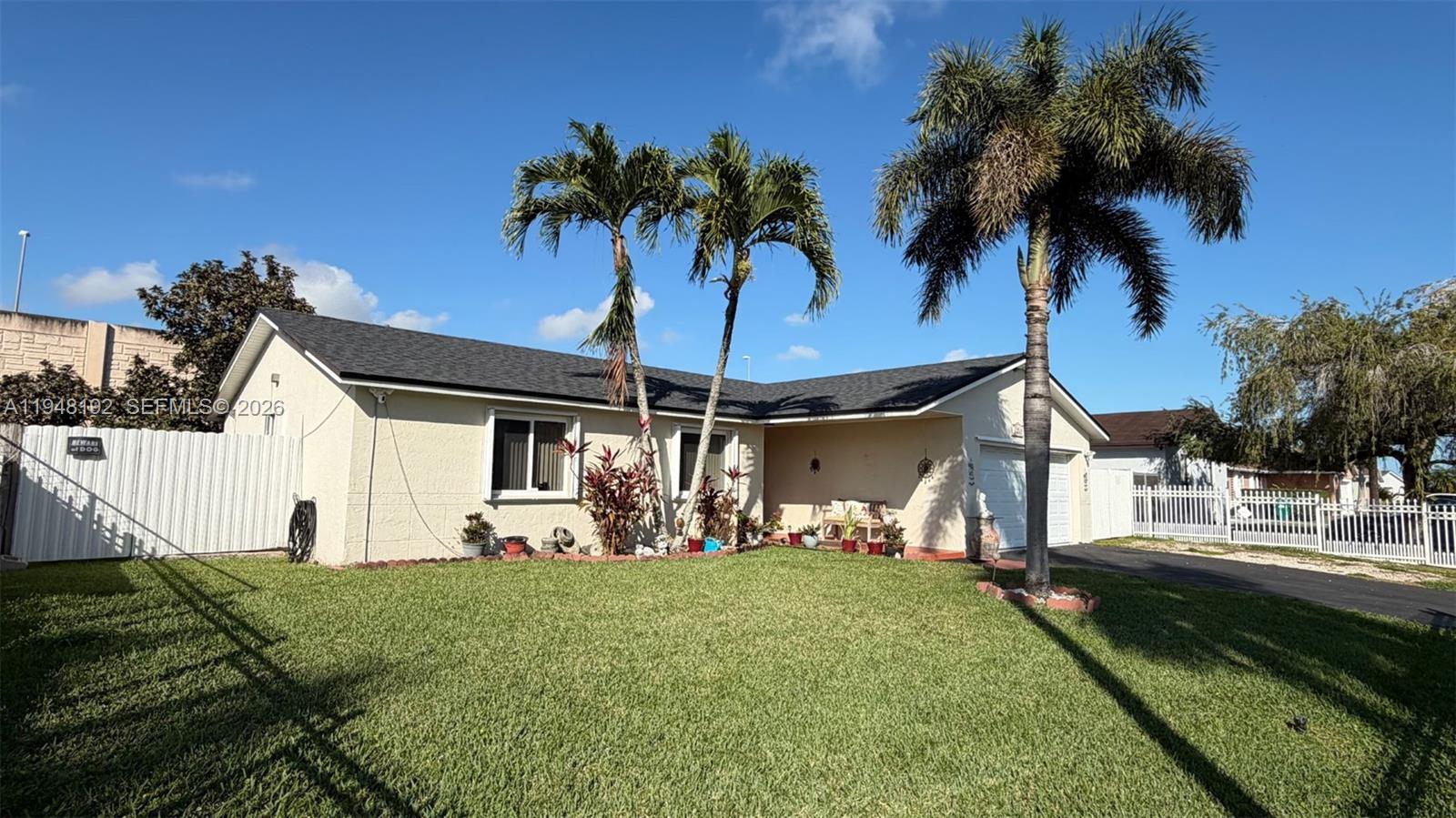 MEADOW WOOD MANOR SEC 9 - Residential
