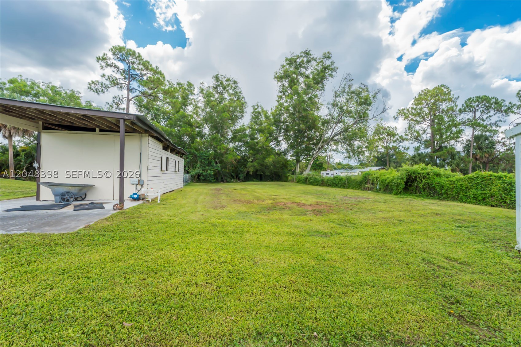 ACREAGE - Residential
