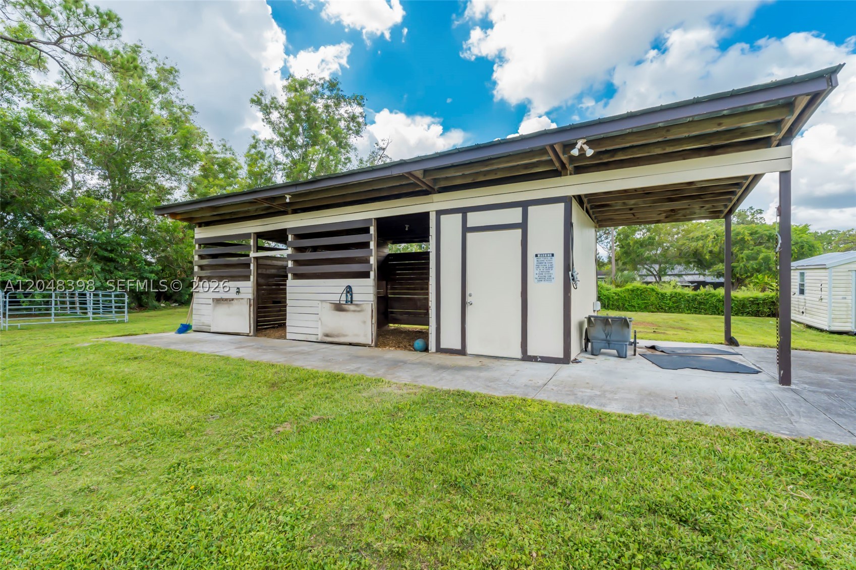 ACREAGE - Residential