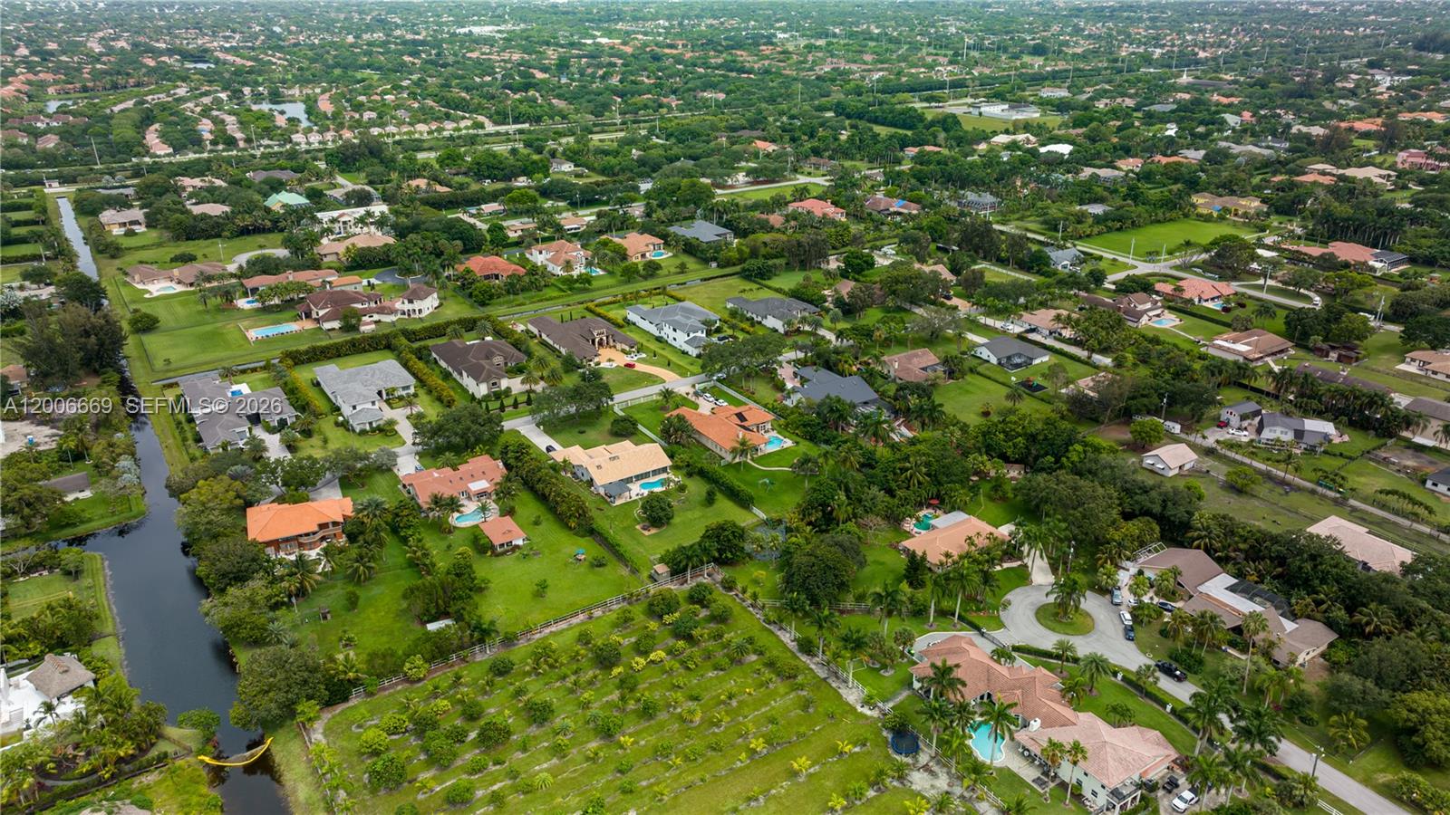 CHAMBERS LAND CO SUB NE1/ - Residential