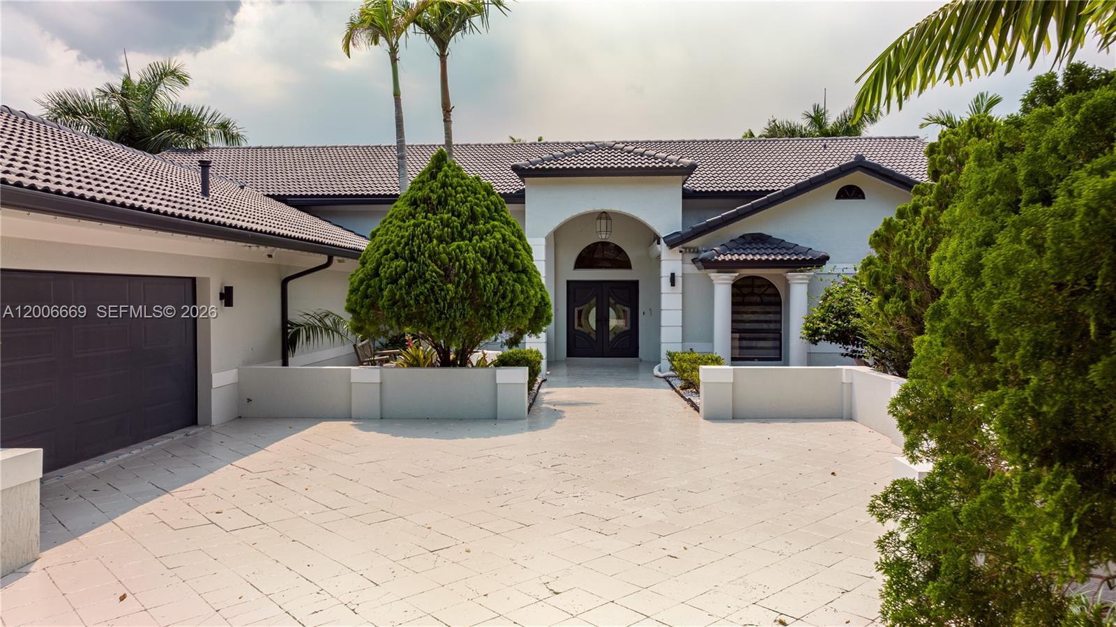 CHAMBERS LAND CO SUB NE1/ - Residential
