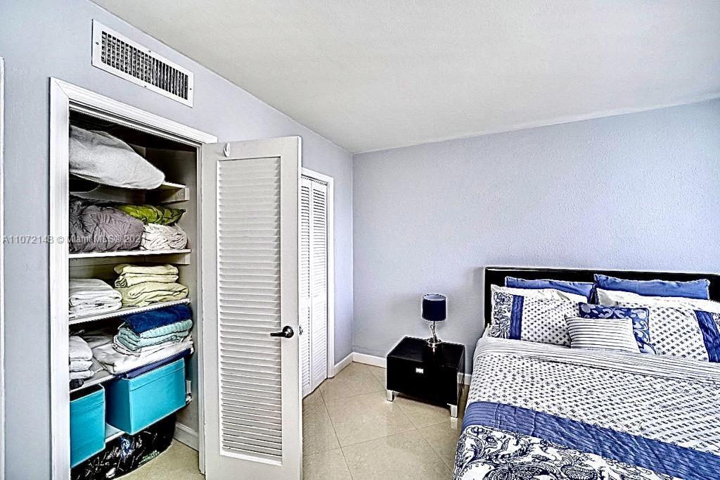 MIRADOR 1200 CONDO - Residential