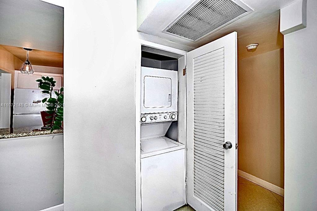 MIRADOR 1200 CONDO - Residential
