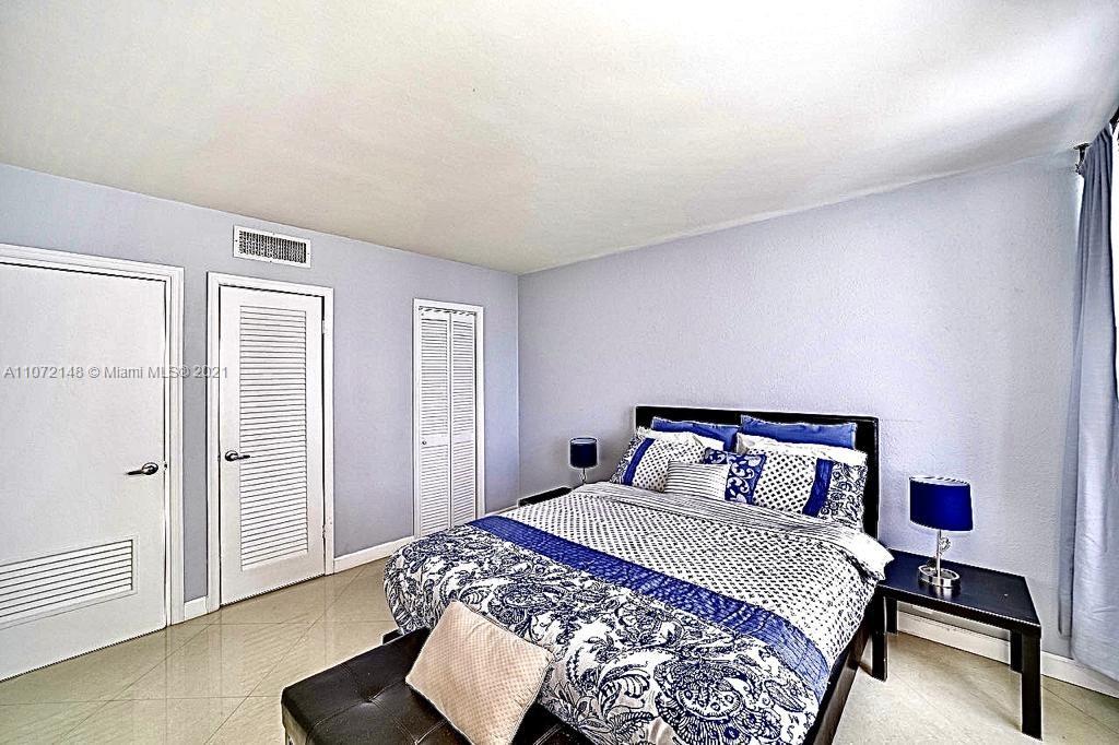 MIRADOR 1200 CONDO - Residential