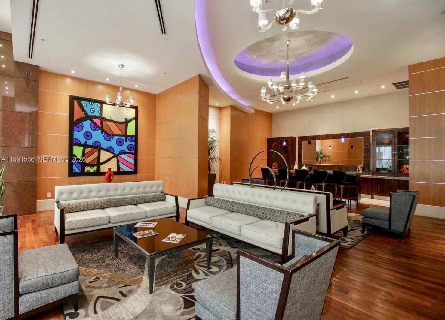 VIZCAYNE NORTH CONDO - Residential