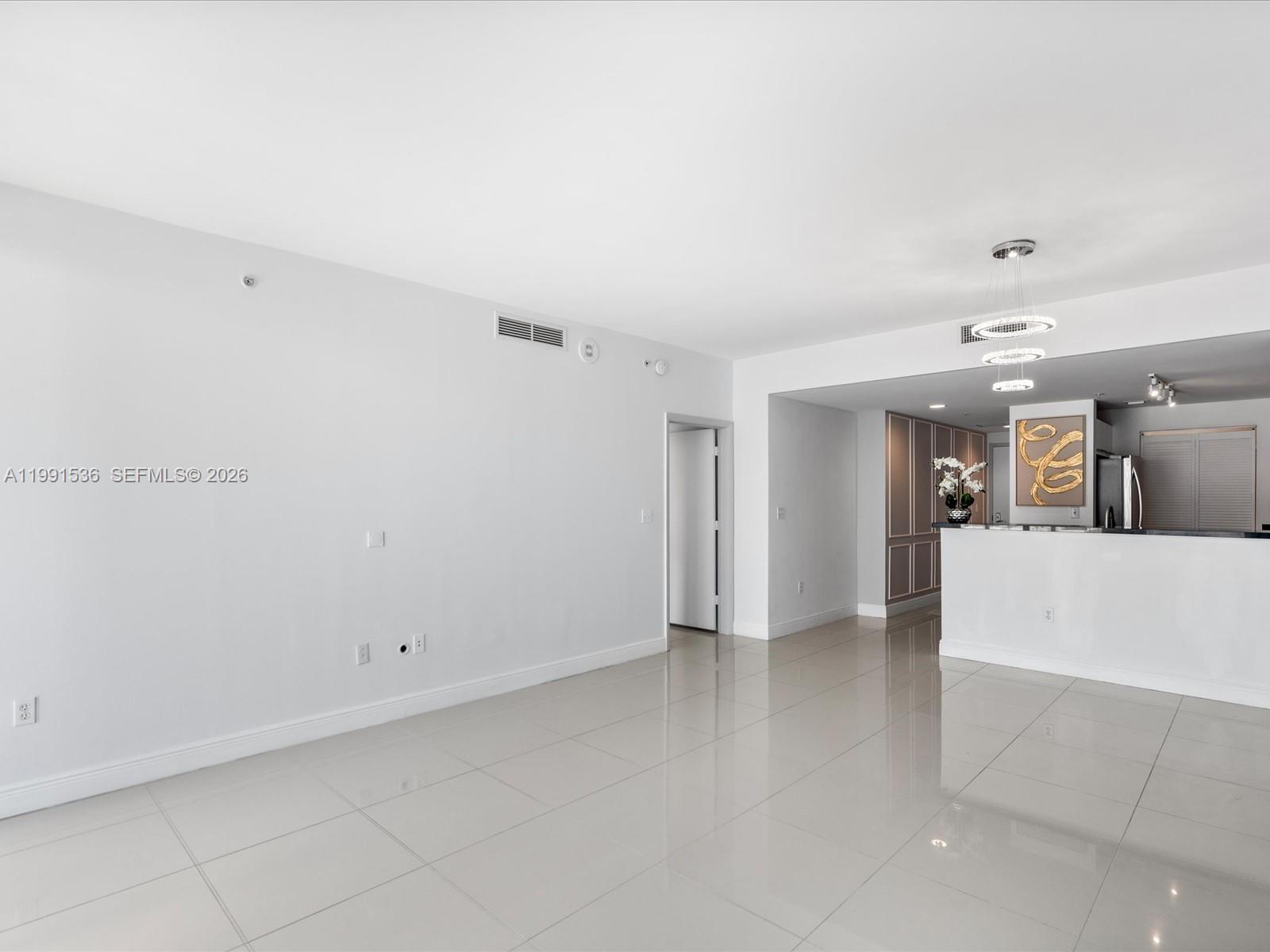 VIZCAYNE NORTH CONDO - Residential