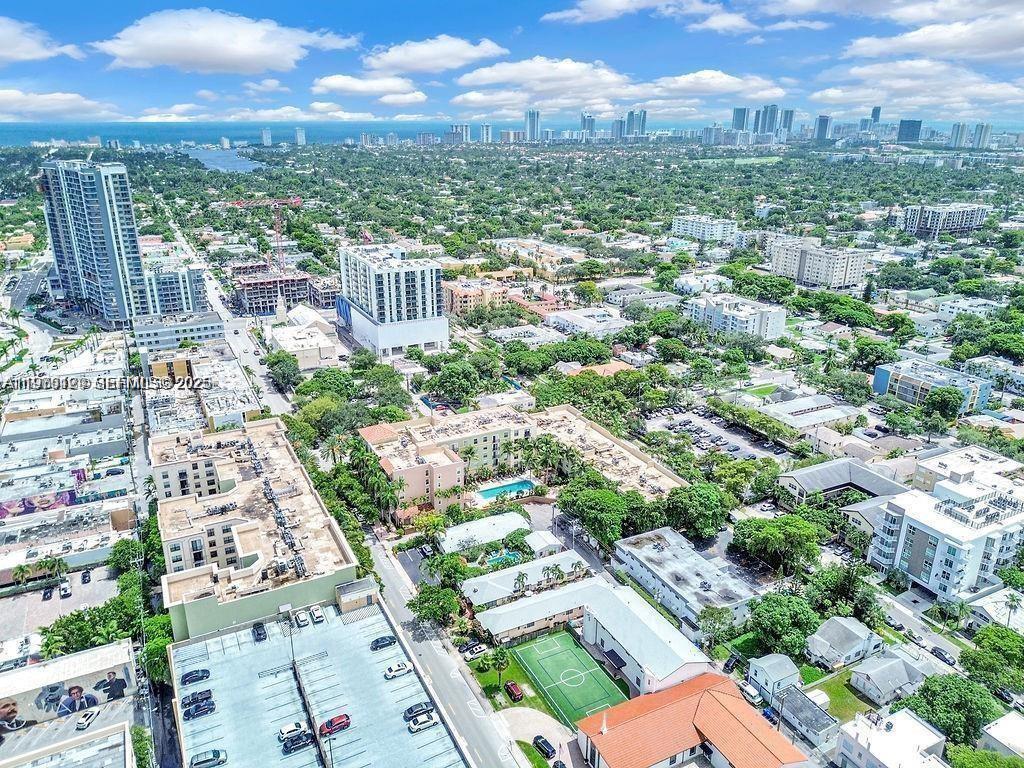 JEFFERSON CONDO OF HOLLYW - Residential