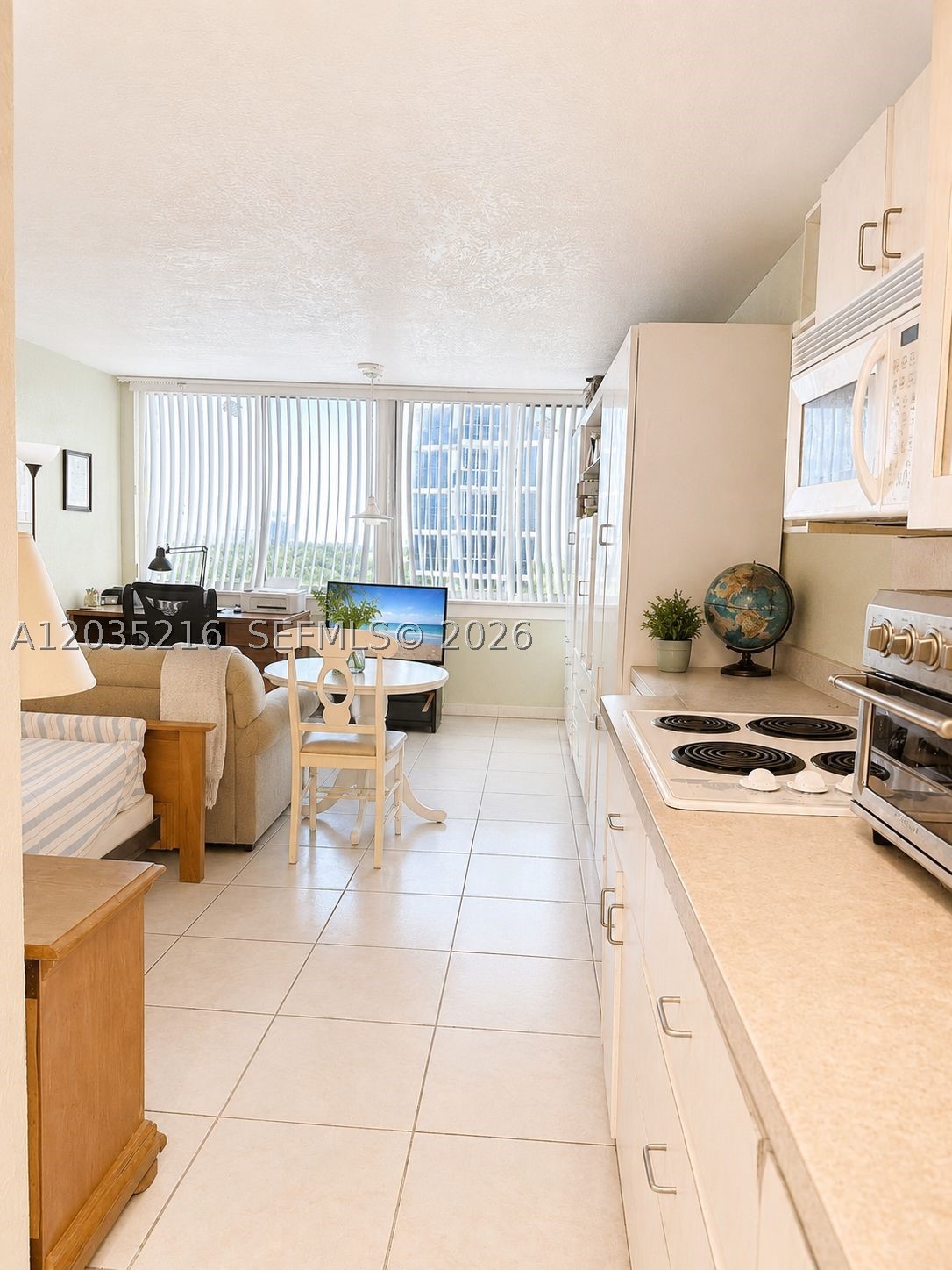 THE AVENTURA BEACH CLUB C - Residential