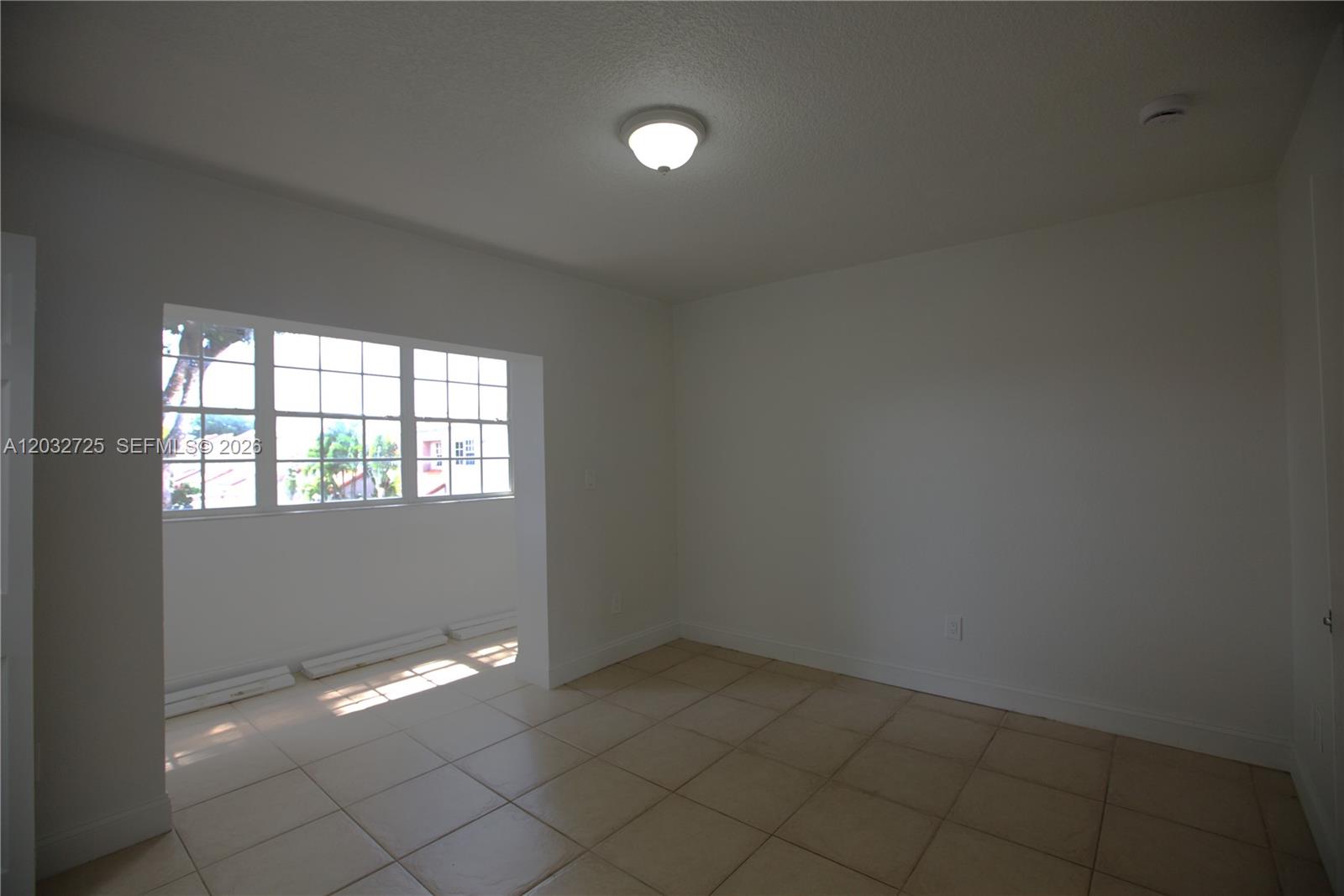 SUNSET HARBOUR SEC IV - Residential Lease